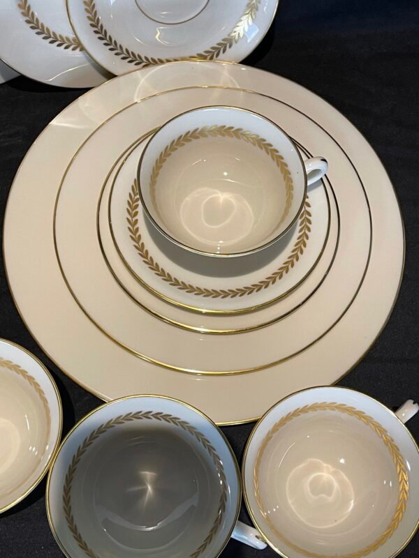 Lenox IMPERIAL 30pc Dinnerware Set(s) For 6 Plates Cups - Image 10