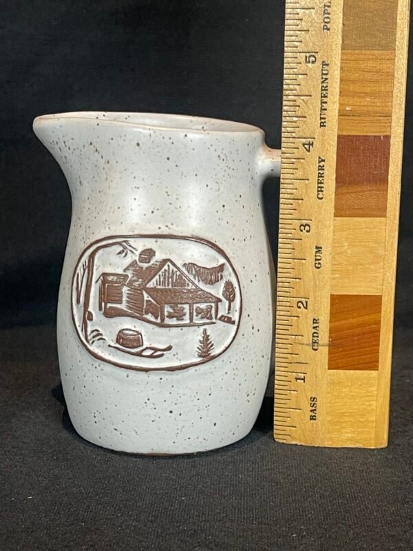 VINTAGE ONION RIVER POTTERY CREAMER 4.25” SYRUP PITCHER SPECKLED MARKED - Image 2