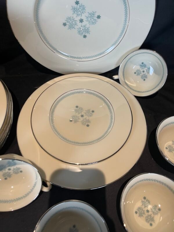 Vintage LENOX Charmaine 40-piece Dinner Set - Settings for 8 people - Image 8