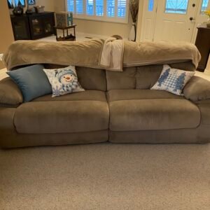 Super Clean Recliner Couch Set